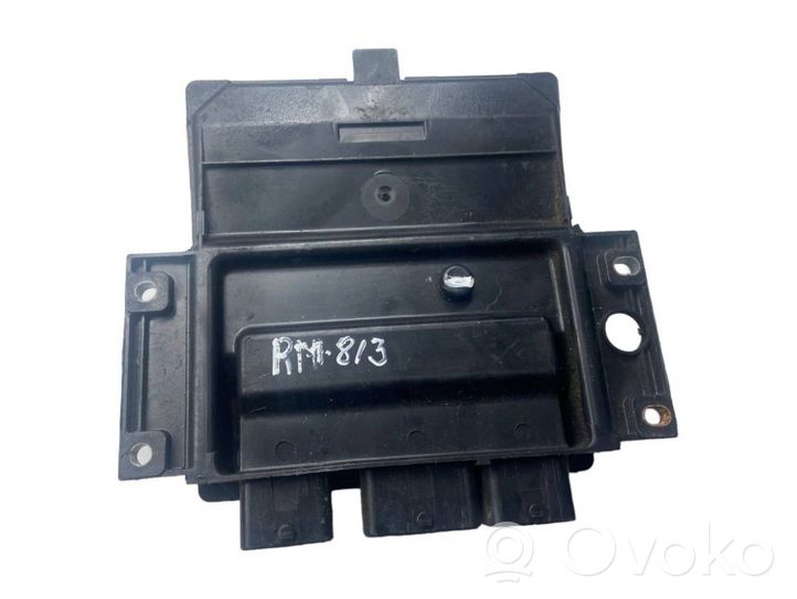 Renault Megane II Sterownik / Moduł ECU 8200399038