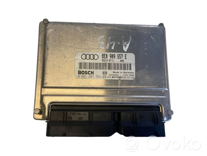 Audi A4 S4 B7 8E 8H Moottorin ohjainlaite/moduuli 8E0909557E