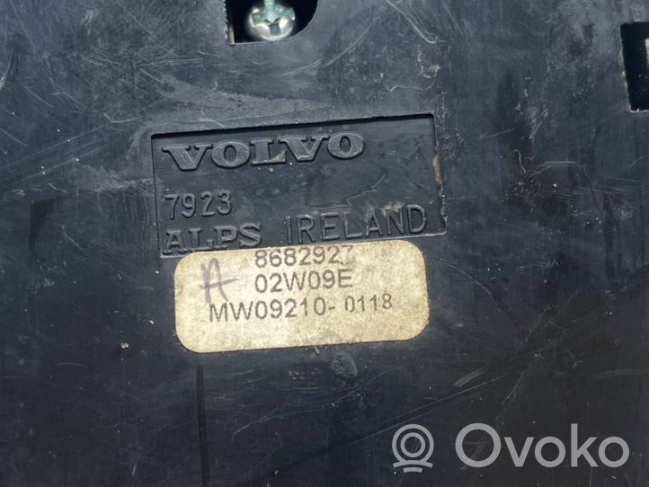 Volvo S80 Panel klimatyzacji 8682927