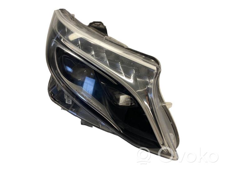 Mercedes-Benz V Class W447 Lampa przednia A4479061501