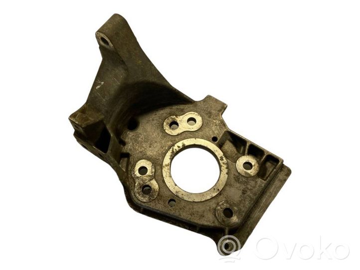 Volvo V40 Supporto della pompa del carburante 9684778280