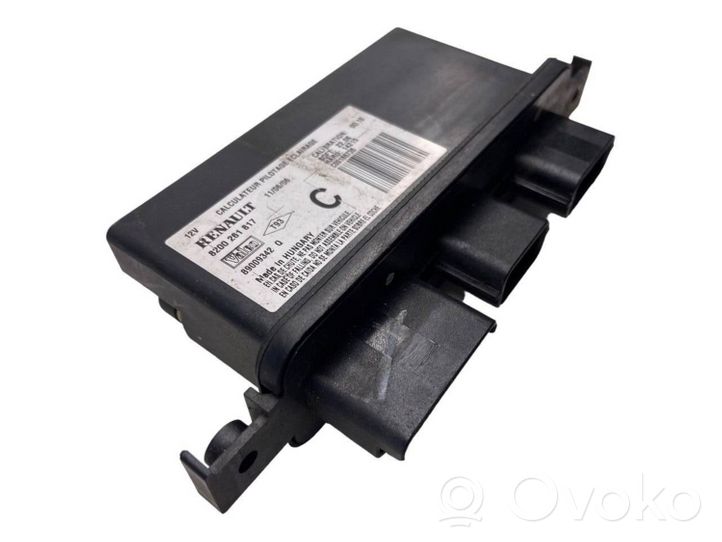 Renault Clio III Module d'éclairage LCM 8200261817