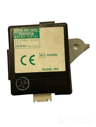 Toyota RAV 4 (XA30) Centrālās atslēgas vadības bloks 8974142151