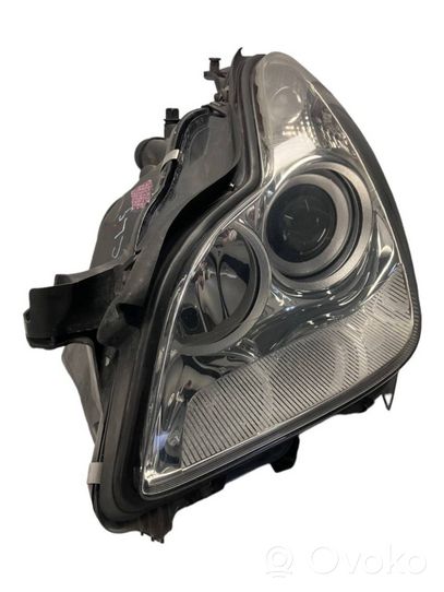 Mercedes-Benz CLS C219 Lampa przednia A2198203161