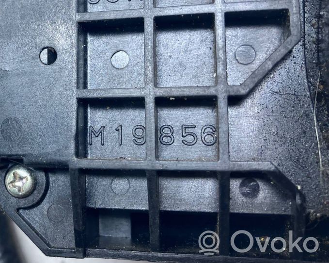 Honda Civic Pyyhkimen/suuntavilkun vipukytkin M19856