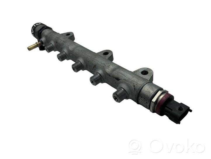 Opel Vivaro Linea principale tubo carburante 0445214155