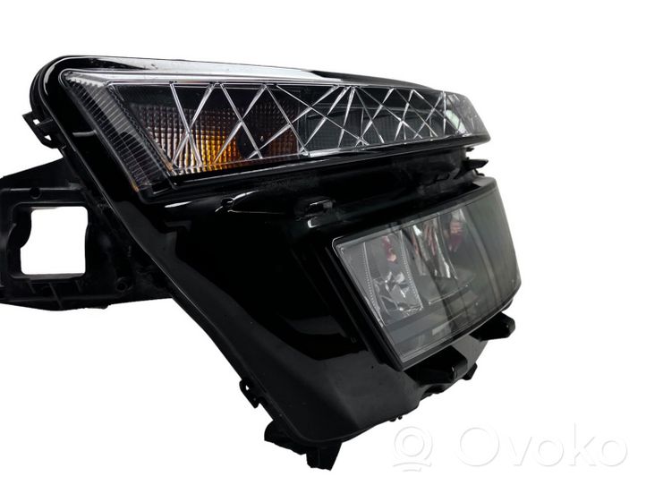 Skoda Kamiq Lampa przednia 658941015