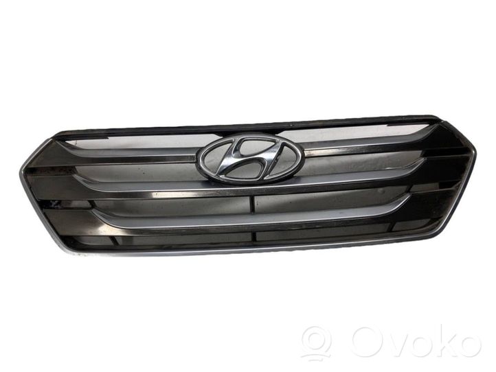 Hyundai Santa Fe Передняя решётка 863512W050