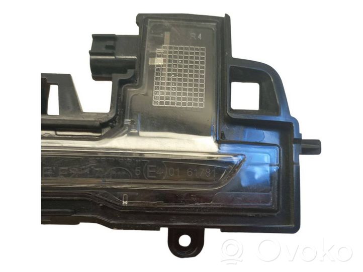 BMW X3 G01 Pagrieziena lukturis spogulī 7441440