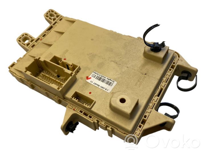 KIA Carens III Module de fusibles 91950A4510