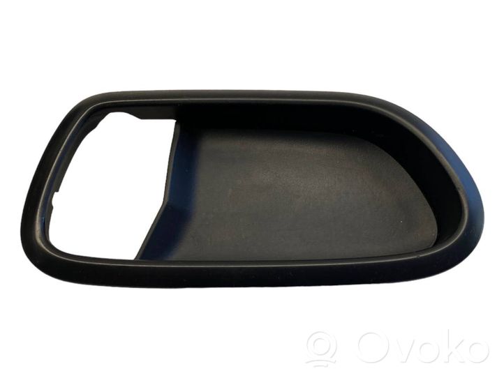 KIA Carens III Rivestimento della maniglia interna per portiera anteriore 82621A4000