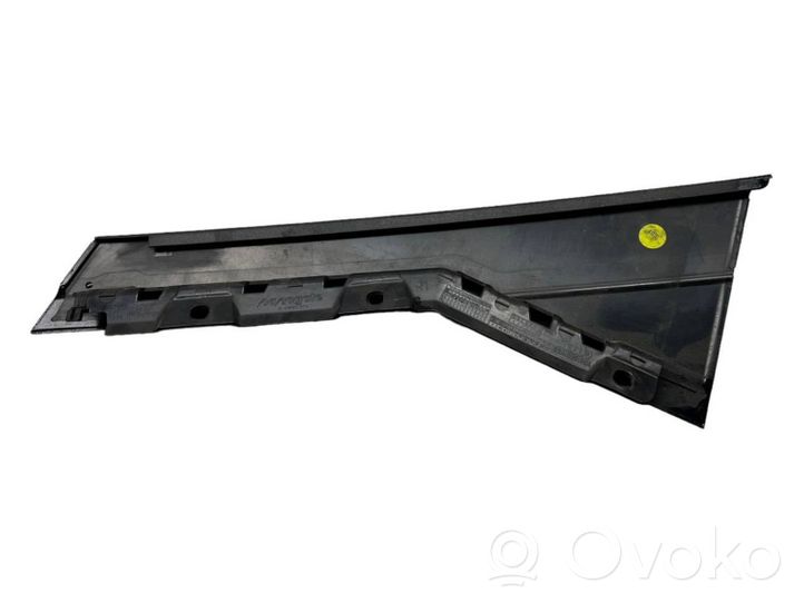 Audi Q3 8U Aizmugurē durvju dekoratīvā apdare (moldings) 83A839904