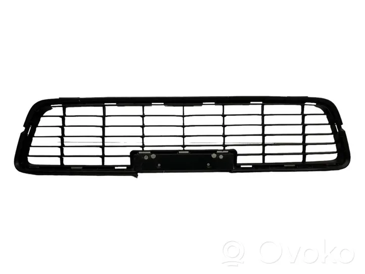 Toyota Hilux (AN120, AN130) Grille inférieure de pare-chocs avant 531120K130