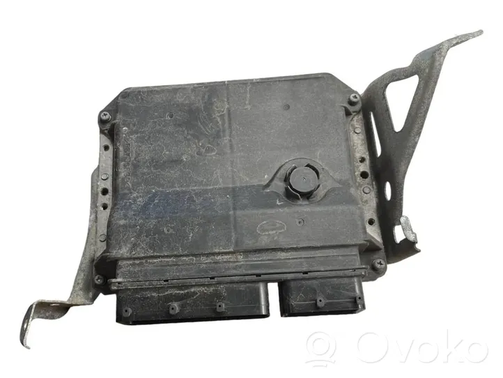 Toyota Avensis T270 Dzinēja vadības bloks 8966105D22