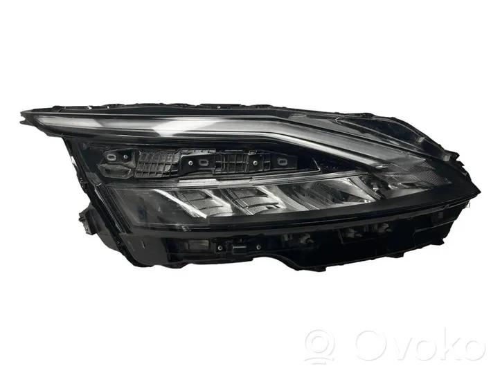 Nissan Qashqai J12 Lampa przednia E1336065R