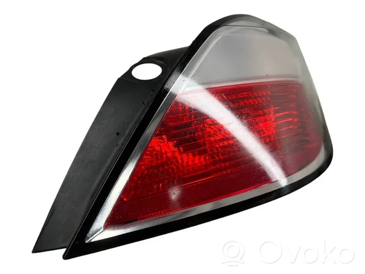 Opel Astra H Lampa tylna 24451837