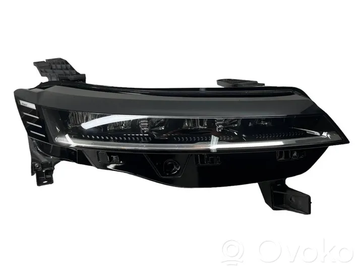 Renault Megane E-Tech Lampa przednia 260104574r