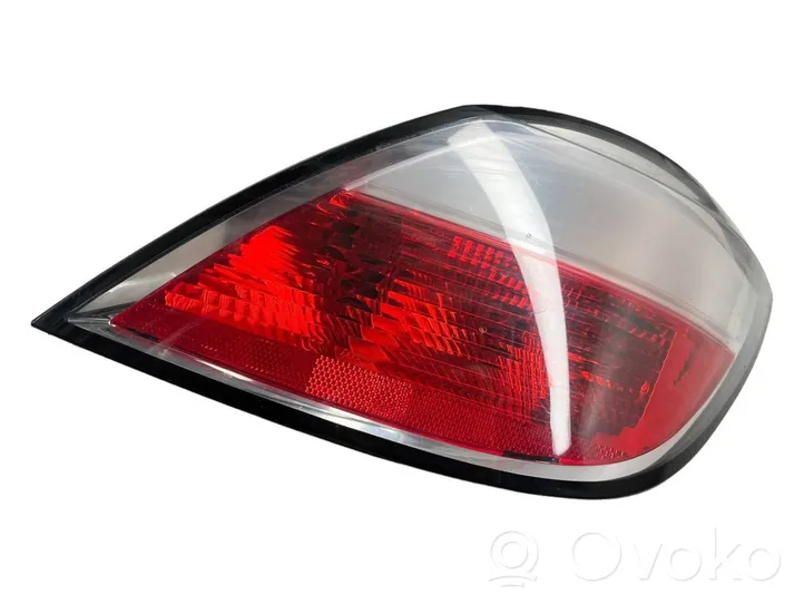 Opel Astra H Lampa tylna 24451837