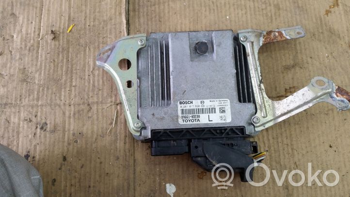 Toyota Yaris Calculateur moteur ECU 896610DR80