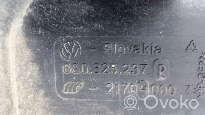 Volkswagen Polo Moottorin alustan välipohjan roiskesuoja 6Q0825237R