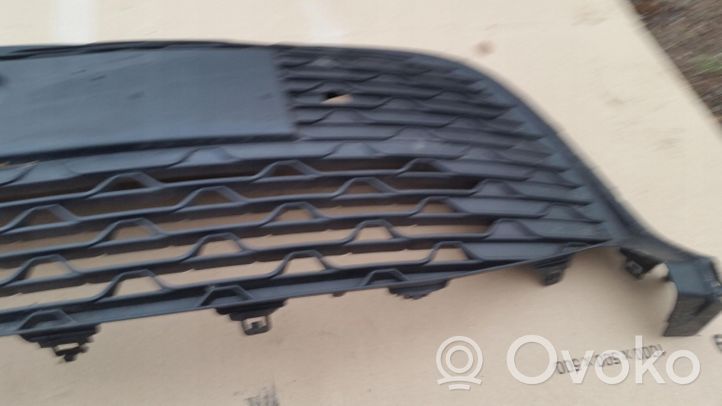 Toyota Yaris Grille inférieure de pare-chocs avant 53102-0D060