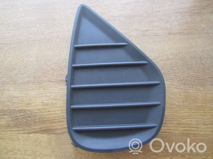 Toyota Yaris Grille inférieure de pare-chocs avant 814810D250