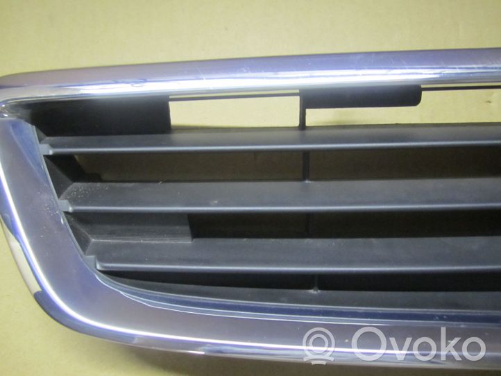 Honda Civic Front bumper upper radiator grill 75101ST3E00