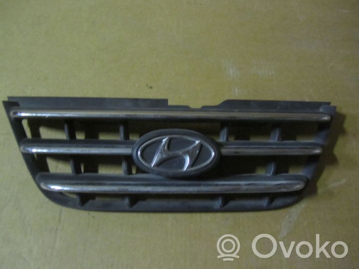 Hyundai Atos Prime Maskownica / Grill / Atrapa górna chłodnicy 
