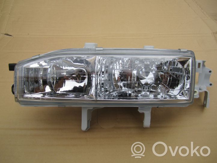 Honda Accord Lampa przednia 