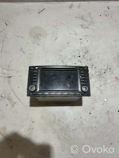 Volkswagen Touareg I Radio / CD-Player / DVD-Player / Navigation 