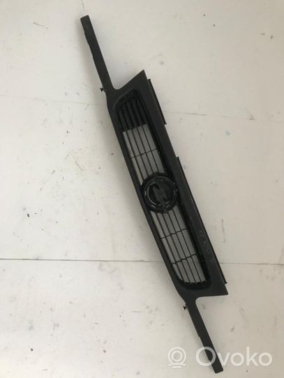 Opel Astra F Front bumper upper radiator grill 0700602