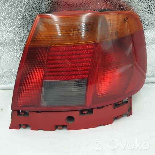 Audi A4 S4 B5 8D Luci posteriori 8D0945096A