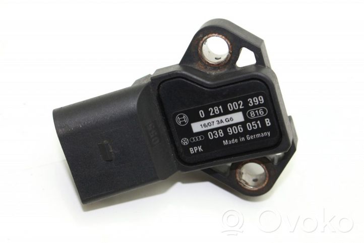 Audi A6 S6 C6 4F Capteur de pression d'air 038906051B