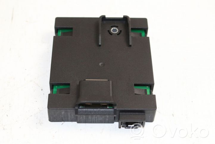 Mercedes-Benz B W245 Aerial antenna amplifier A1698200475