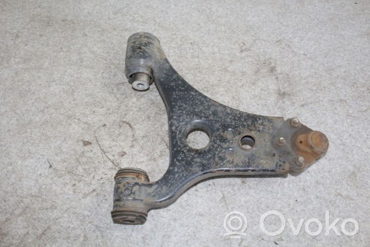 Mercedes-Benz B W245 Braccio di controllo sospensione anteriore inferiore/braccio oscillante A1693300407