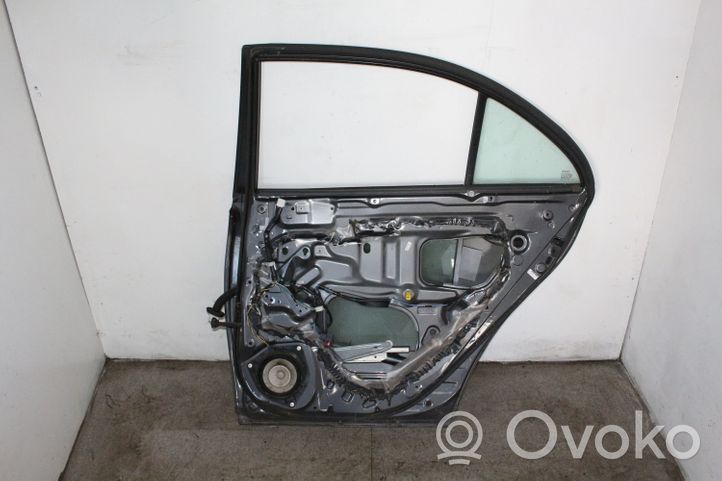 Toyota Avensis T250 Rear door 