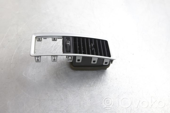 Dodge RAM Moldura protectora de la rejilla de ventilación lateral del panel 21902691