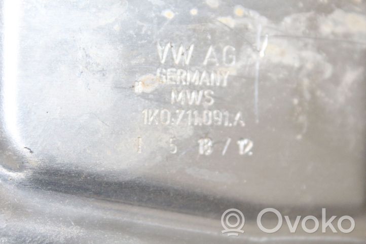 Volkswagen Tiguan Pavarų perjungimo mechanizmas (kulysa) (salone) 5N0711049P