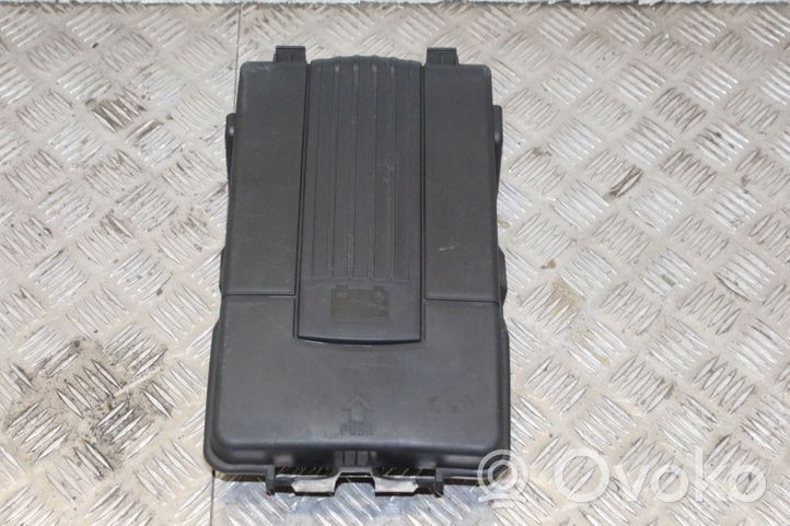 Seat Alhambra (Mk2) Tapa/cubierta para la caja de la batería 3C0915443A