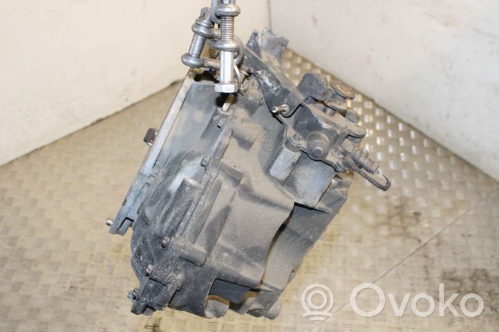 Mercedes-Benz A W169 Mechaninė 6 pavarų dėžė 1693600700