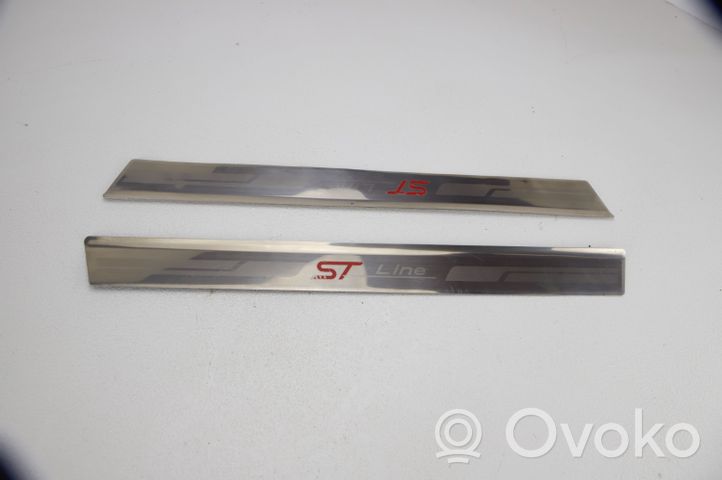 Ford Kuga II Front sill trim cover GV41S132K14BA