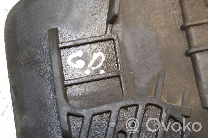Volkswagen Tiguan Chlapacze tylne 5N0854856B