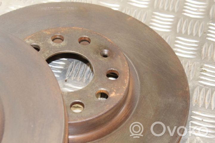 Volkswagen Tiguan Front brake disc 