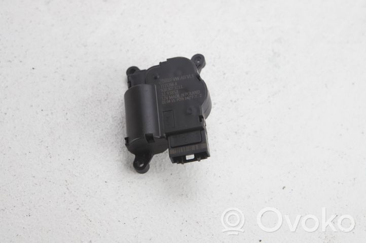 Volkswagen Tiguan Oro sklendės varikliukas 5Q0907511L