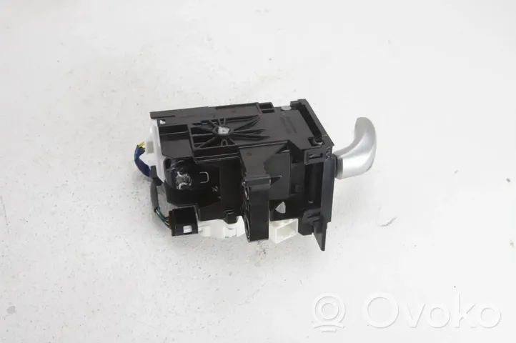 Toyota Auris E180 Gear selector/shifter (interior) 75C583