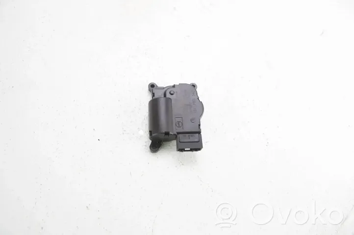 Volkswagen Tiguan Air flap motor/actuator 