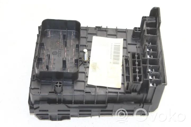 Volkswagen Tiguan Saugiklių dėžė (komplektas) 3C0937125A