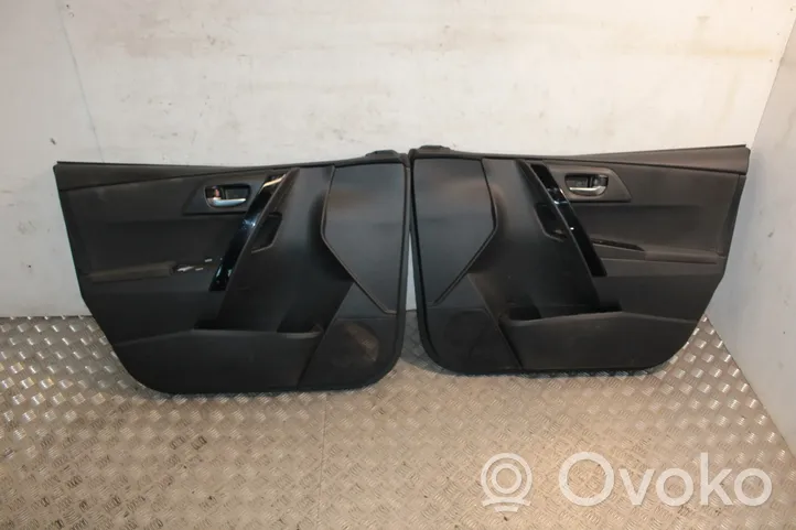 Toyota Auris E180 Set interni Durys