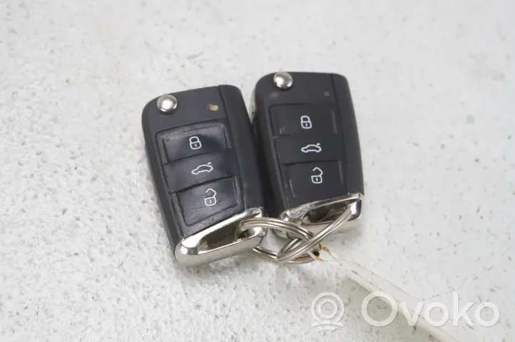Volkswagen Golf VII Ignition key/card 