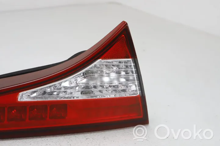 KIA Optima Lampy tylnej klapy bagażnika 92403-2T1